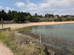 Plage du Moulin Blanc Ouest
