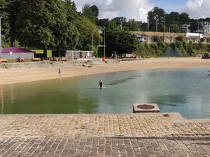 Plage du Moulin Blanc Ouest